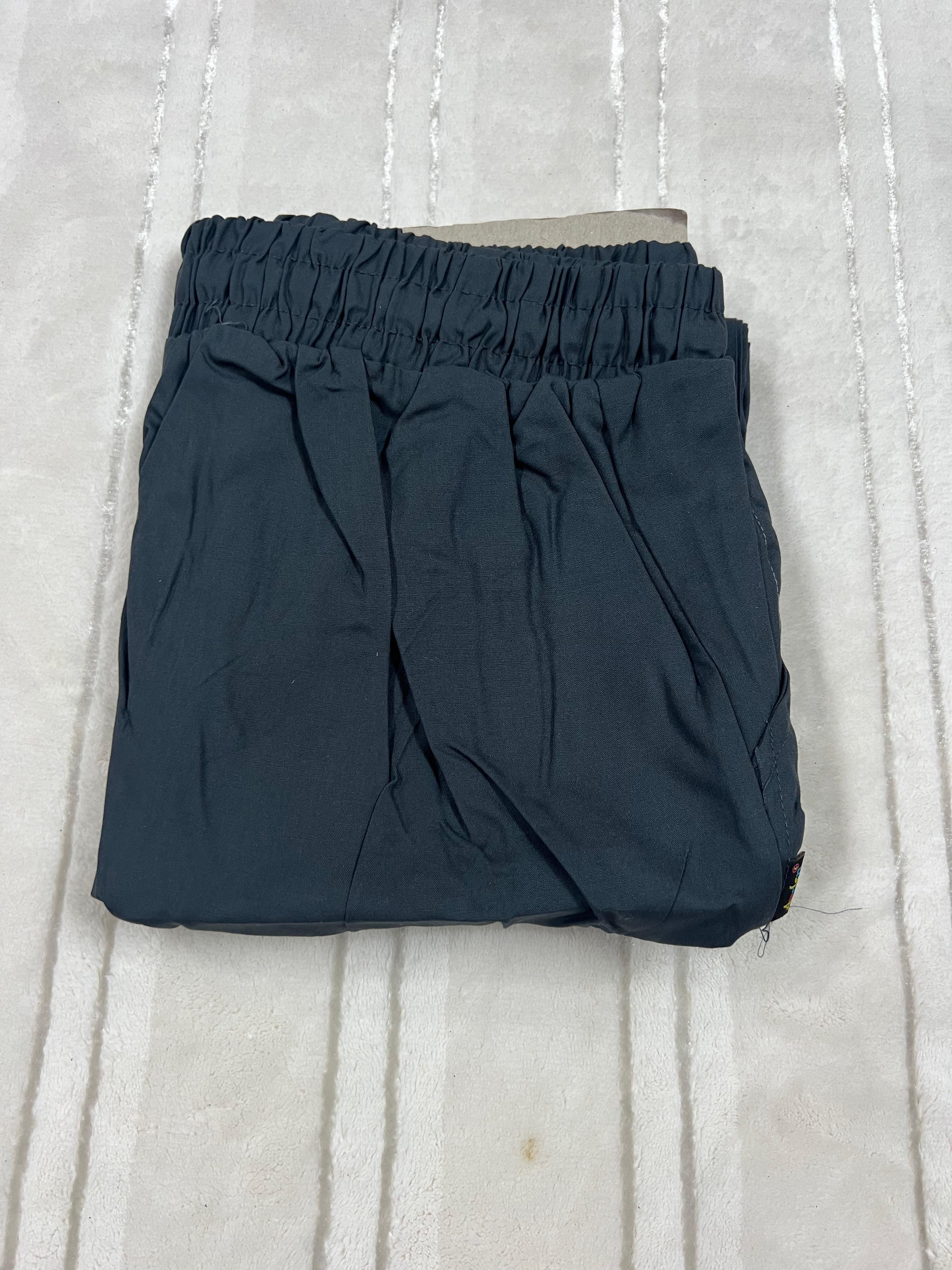 Straight cut pants