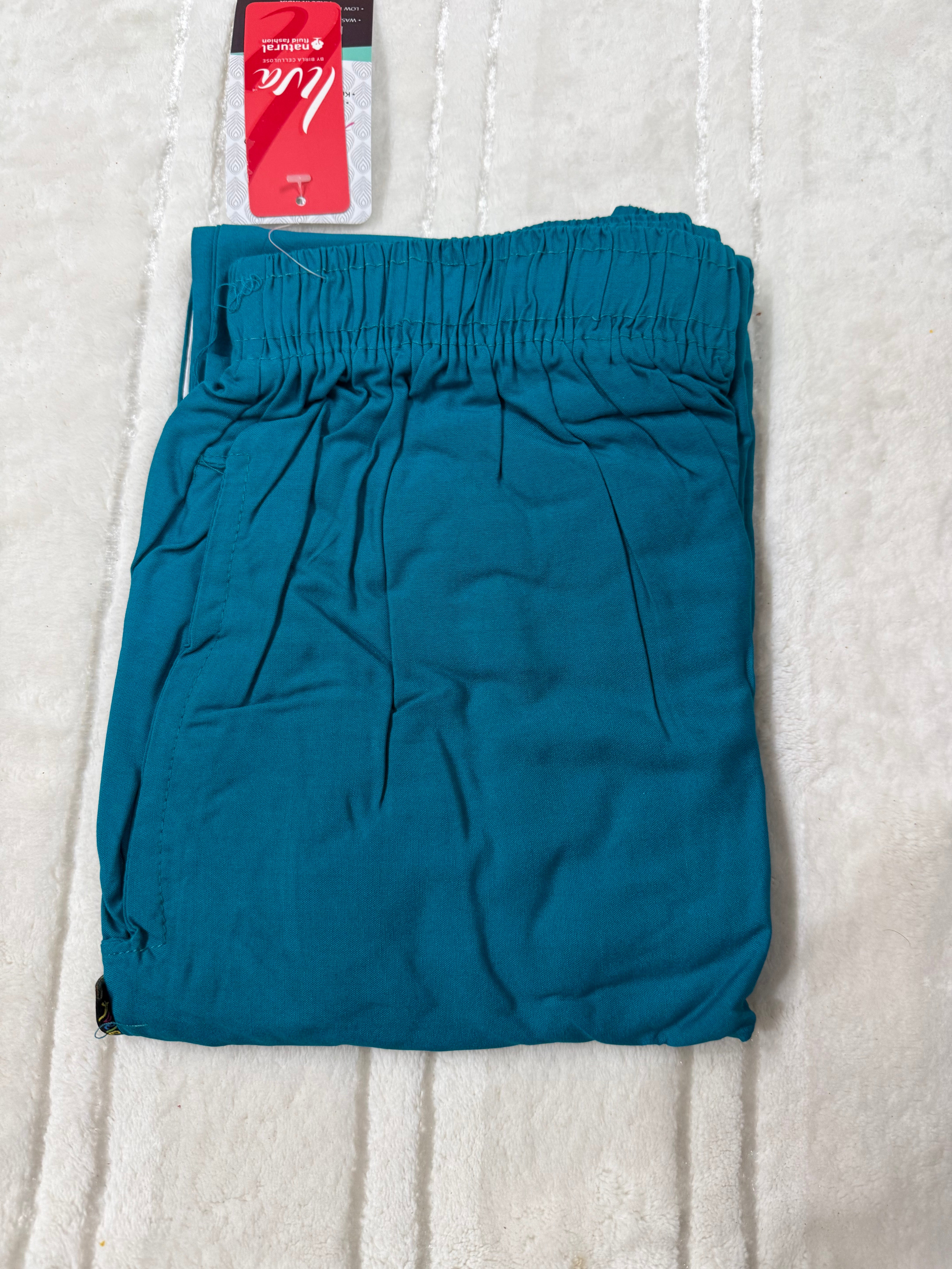 Straight cut pants